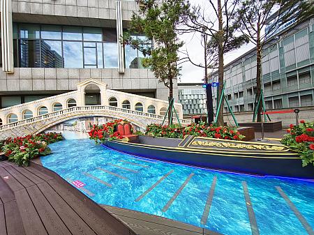 ほかにもさまざまなフォトスポットやクリスマス気分が味わえる体験が待ち受けます。