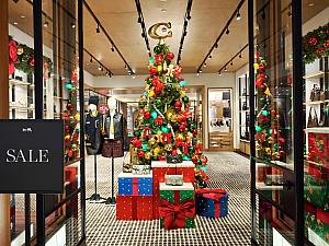 ほかにも、台北101ショッピングモールを歩いてみれば、クリスマスに彩られたウインドウに出逢えます。(ナビが訪れた時は、思ったより少なかったのですが……)併せてチェックしてみてはいかがですか？小籠包で有名な鼎泰豐にもツリーがあって、小籠包が雪だるまになっていてかわいい～♡