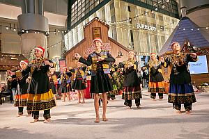 クリスマス音楽会を毎週末開催！