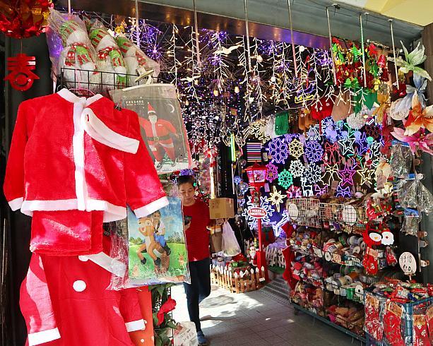 台湾でクリスマスグッズを買い求めるなら長安西路へGO！いろんなスタイルのクリスマスがみつかりますよ。もちろん見ているだけでも楽しいから行ってみて～！