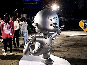 しかもこれだけじゃないんです。雪に見立てた泡が定期的に放たれるので、子供が大喜び！(大人のナビも大喜び♡)写真では伝わりにくくてすみません！