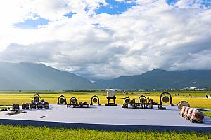 【台湾イベントレポート】秋の風物詩！原住民歌手「桑布伊」とパフォーミングアート集団「優人神鼓」がタッグを組んだ「2025池上秋收稻穗藝術節」に大感動！ 池上秋收稻穗藝術節 池上秋收稲穂芸術節 優人神鼓桑布伊