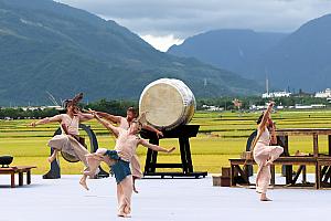 【台湾イベントレポート】秋の風物詩！原住民歌手「桑布伊」とパフォーミングアート集団「優人神鼓」がタッグを組んだ「2025池上秋收稻穗藝術節」に大感動！ 池上秋收稻穗藝術節 池上秋收稲穂芸術節 優人神鼓桑布伊