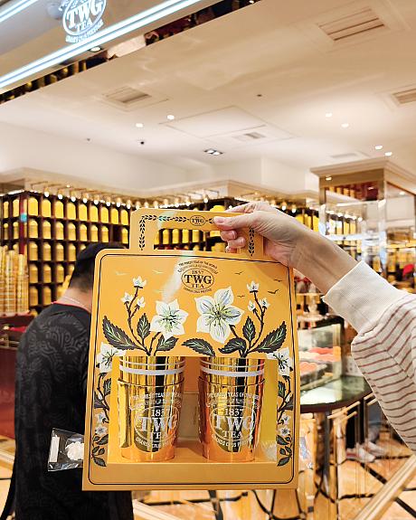 街中の至る所にドリンクスタンドがある台湾。気軽にドリンクが購入できてと～っても便利！そんなドリンクスタンドにも似た新形態のテイクアウトTeaストアが、あの「TWG Tea」にお目見えしました！シンガポールやバンコクをはじめ世界11ヵ所にありますが、台湾ではここがお初なんです♡