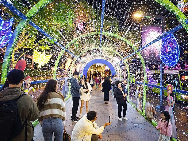 台北101は館内外でクリスマスを楽しめます！