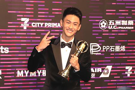 はじける笑顔がかわいい！