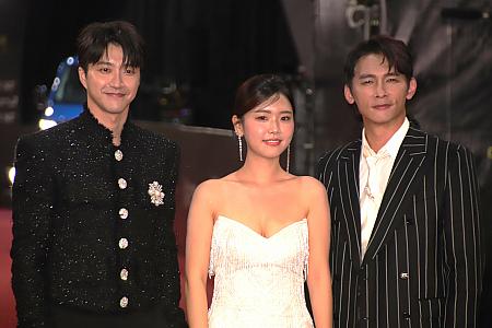 元気そうな江宏傑。『廚師的迫降：客家廚房』で共演したJudy、温昇豪と共に「バラエティ番組司会者賞」にノミネートです