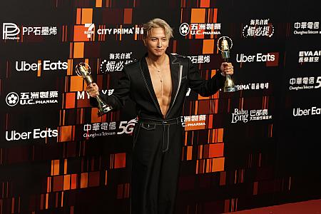 小煜(楊奇煜)は『不在我的世界當勇者』で「リアリティーショー番組賞」も受賞し、2冠に輝きました！