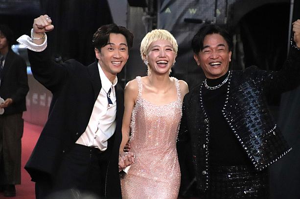 「バラエティ番組司会者賞」ノミネートの吳宗憲、陳漢典、Lulu(黄路梓茵)。どうしてもLuluのお父さんに見えてしまう吳宗憲がかわいかったです (笑)