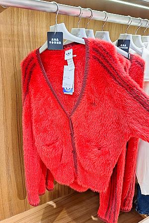 カーディガン、アウター、トレーナー……