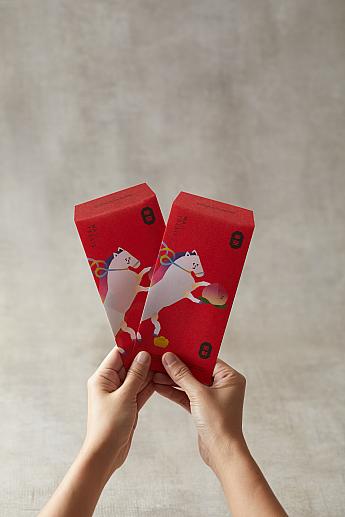 神農生活の午年新春ギフト「駿馬紅包袋」