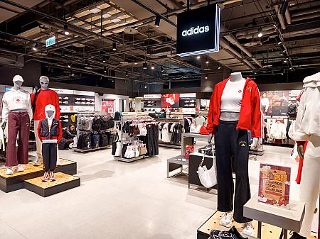 アディダスの春節バージョンはすでに以下の記事でご紹介していますよ～！要チェック！