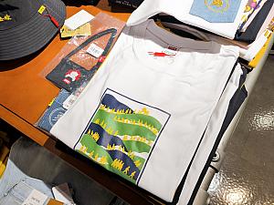 白沙屯媽祖の繞境の時に着たいグッズの数々にテンション↑↑↑Tシャツの種類も豊富でした