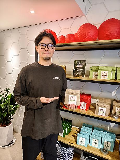 「たいわんめし」さん自らお店に立たれています。ファンの方はもちろんですが、台湾グルメのことを知りたい方も是非訪れてみてください！お茶とヌガークラッカー、とってもおいしいです♡