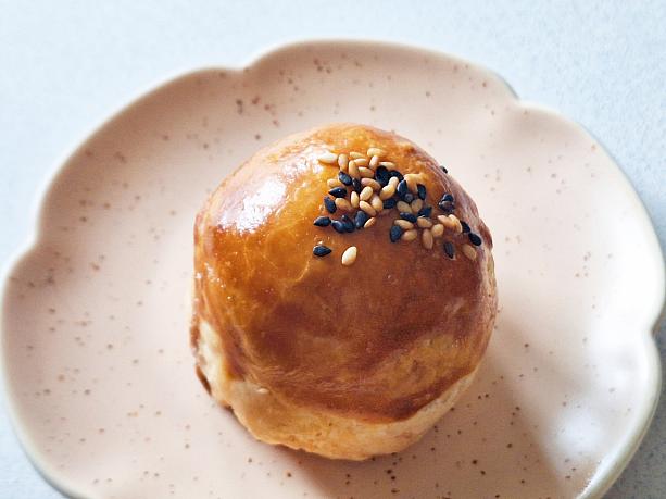 法朋の蛋黃酥もおいしかった～！中秋節で贈り物として人気の「蛋黃酥」ですが、ここ数年春節の時にも売り出されるようになっていますよ！