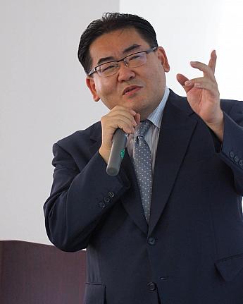 台湾在住作家「片倉佳史」さん