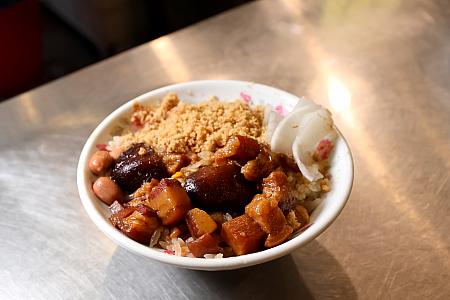 もっちもちのおこわが美味～♡台南スタイルのおこわは成型されてない、普通盛りが特徴です。