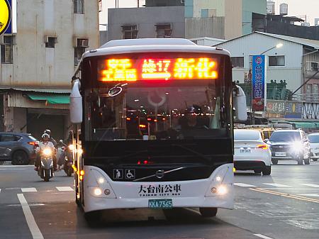 MRTのない台南。主な移動手段はバスかYouBike……でも、コンパクトな街だから歩いて観光って人が多いのでは？ならば、アクセス便利なホテルに泊まりたい……！