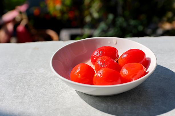 おかずというよりデザート的立ち位置(？)なのが、トマトの梅甘漬け(梅漬蕃茄)50元です。ナビの大好物♡