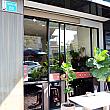 数年前に改修をして店内は清潔でキレイ。かつてはなかった冷房も今ではしっかり完備しているから、快適に食事ができます。