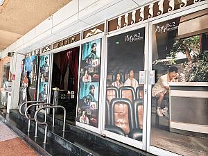 お馴染みの台湾映画「青春18×2」のポスターもありますよ。見てない方は「NETFLIX(ネトフリ)」で見てみてくださーい！