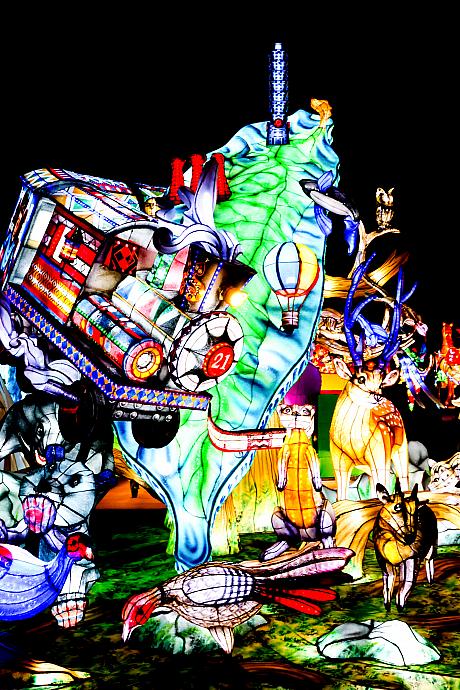 台湾の観光スポットをランタンにしてる～！