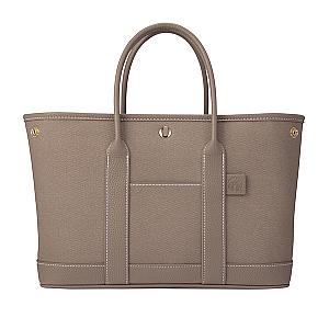 棕色女神皮革提袋$1,050