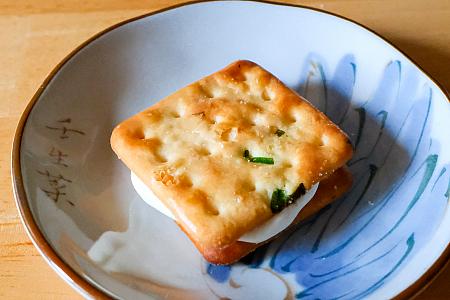 しっとりとしているクラッカー