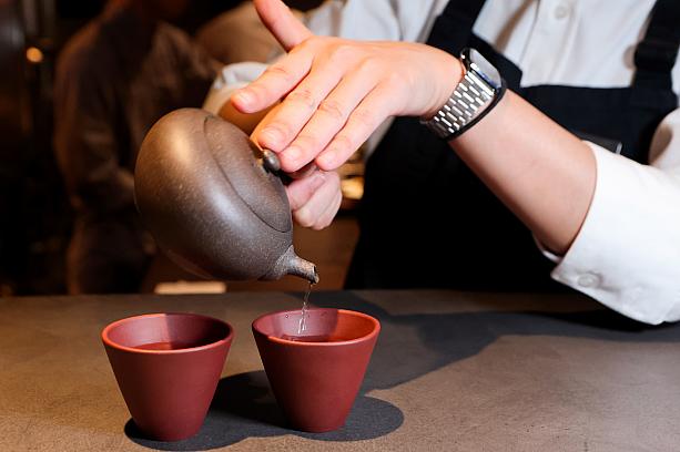 別添えのお出汁で味の変化も。