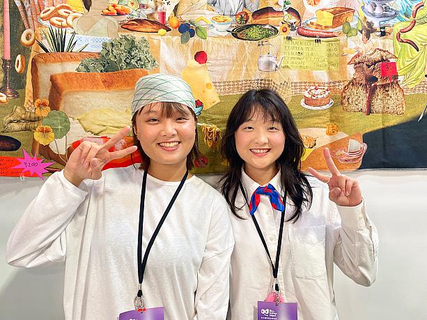 タイから初めて台湾に参加したブランドで、写真左のmemeeさんが手がけています。2025年2月にスタートしたばかりですが、すでにバンコクの複数店舗でセレクト商品として取り扱われています。以前はインダストリアルデザイナーとして活動していましたが、現在はグラフィックデザイナーとして活躍中。ブースは妹のpaopaoさんと一緒に運営していました。