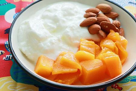 マンゴーとヨーグルトは朝食にぴったり！<br>画像提供：林森in台湾