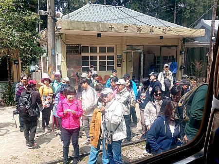 十字路〜嘉義間から乗車する人、案外多いです！