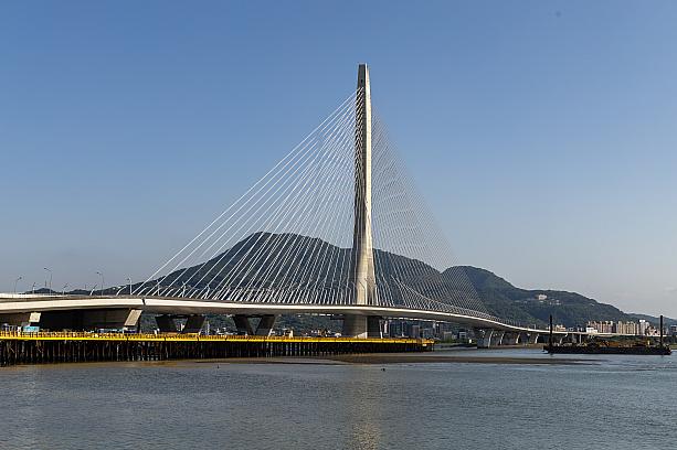 淡江大橋