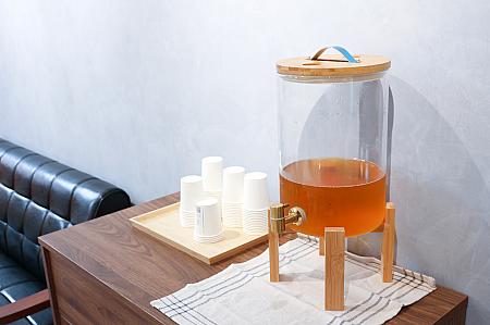 台湾茶も無料でいただけます