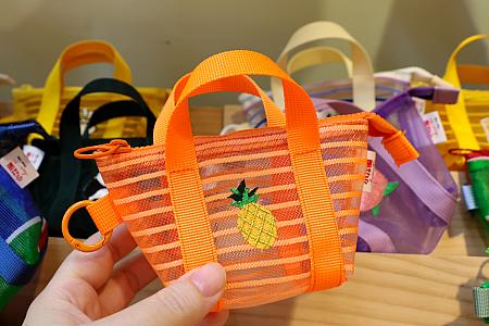 いろんな茄芷袋(漁師網バッグ)もラインナップ！写真は撮り忘れてしまっていますが、刺繍靴もキュートです♡