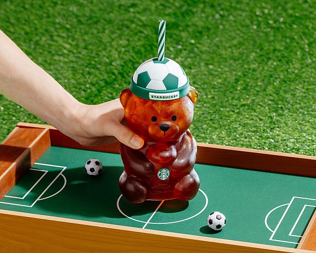 台湾スタバ】FIFAワールドカップ2026開幕日に発売！「足球小熊玻璃TOGO