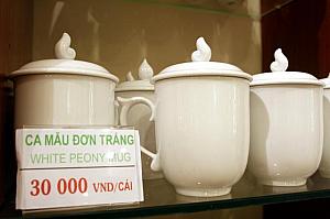 WHITE PEONYのマグカップは3万ドン。安い！