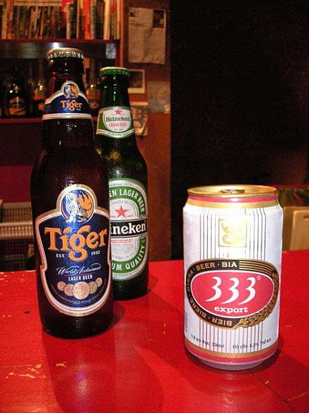 ＜Tiger Bia（タイガービア）も街中でもよく見かけるタイガーのロゴ。ナビはこのロゴが好きでよく飲みます。ローカルビアのほかにはHeineken（ハイネケン）もあり。＞