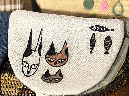 猫と魚の刺繍