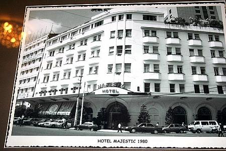 1980年の新築されたホテル