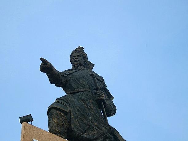 １２７１年から３度に渡りやってきた