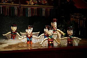 ナビが選んだホーチミン観光スポットベスト7 統一会堂 戦争証跡博物館 サイゴン川 ドンコイ通り 水上人形劇 ベンタイン市場ﾁｮﾛﾝ