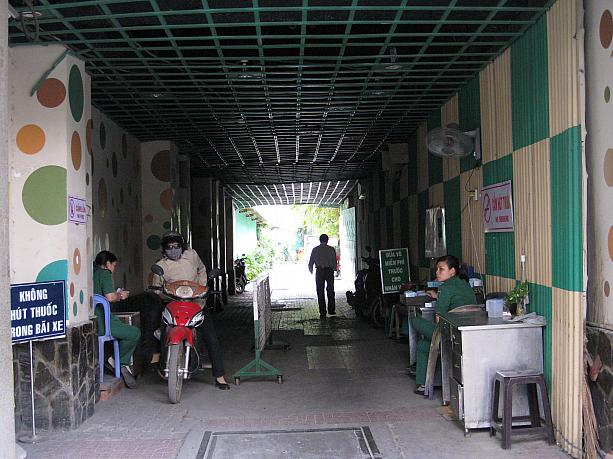 ベトナムの駐輪場。