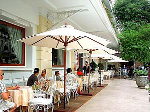 インドシンで使われたコンチネンタルホテルのカフェ