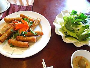 フエ料理は現地人にも人気。定番のベトナム料理とは一風変わった味を楽しめる
