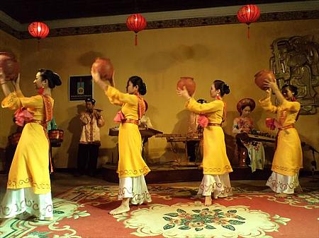 ホイアンの伝統舞踊