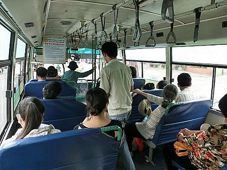 バスも日本の力でようやく便利になりつつあります