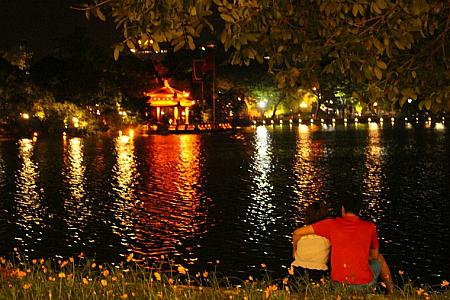 ベトナム三大都市の夜の楽しみ方を比較！ ナイトスポット夜