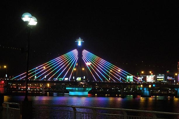 ベトナム三大都市の夜の楽しみ方を比較！ ナイトスポット夜