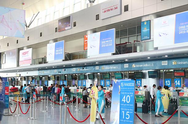 ダナン国際空港のチェックインカウンター